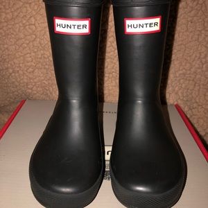 Hunter Kids First Classic Boots 🎱